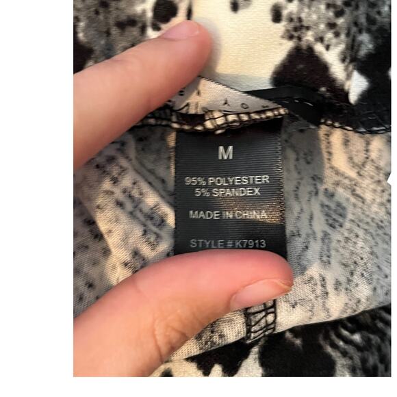 Sentimental NY skirt pencil snake print black white Medium M - Picture 5 of 5